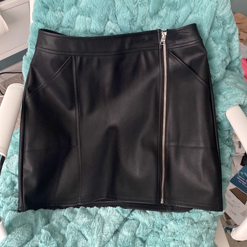 Faux leather black miniskirt